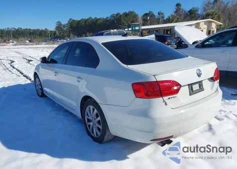 2014 Volkswagen Jetta 1.8T Se z USA, uszkodzony, nr VIN 3VWD07AJ0EM439864